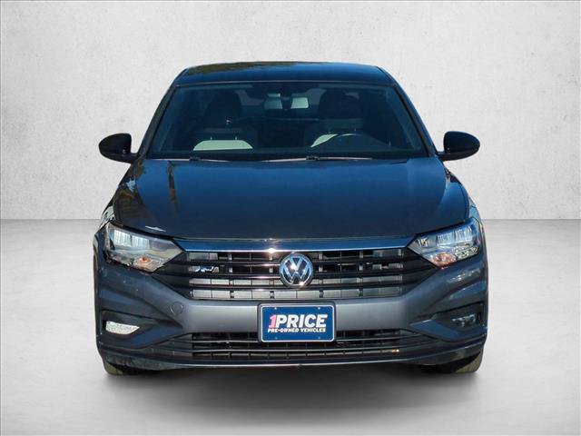 Used 2019 Volkswagen Jetta R-Line w/ R-Line Cold Weather Package FWD image 2