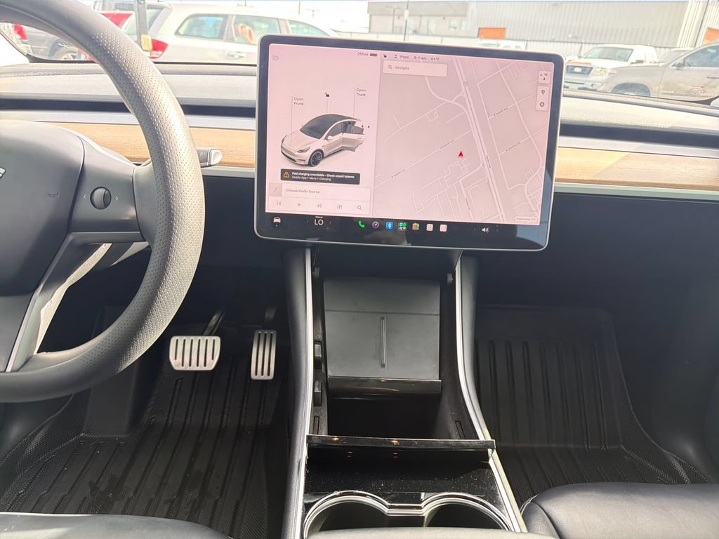 Used 2021 Tesla Model Y Performance AWD/4WD image 16