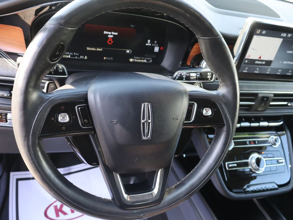 Used 2022 Lincoln Corsair Reserve w/ Equipment Group 201A image 22