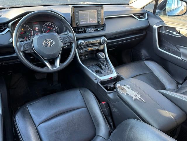 Used 2019 Toyota RAV4 XLE Premium image 15