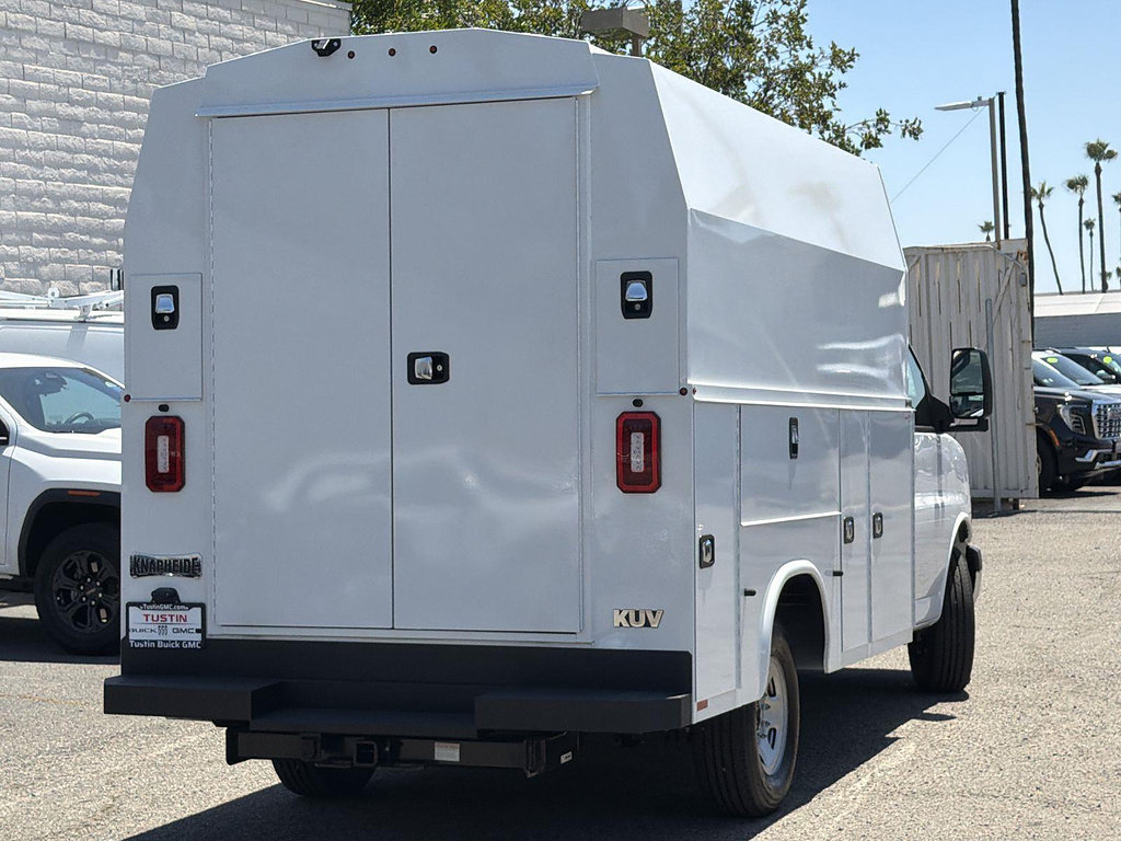 New 2025 GMC Savana 3500 w/ Power Convenience Package RWD image 4