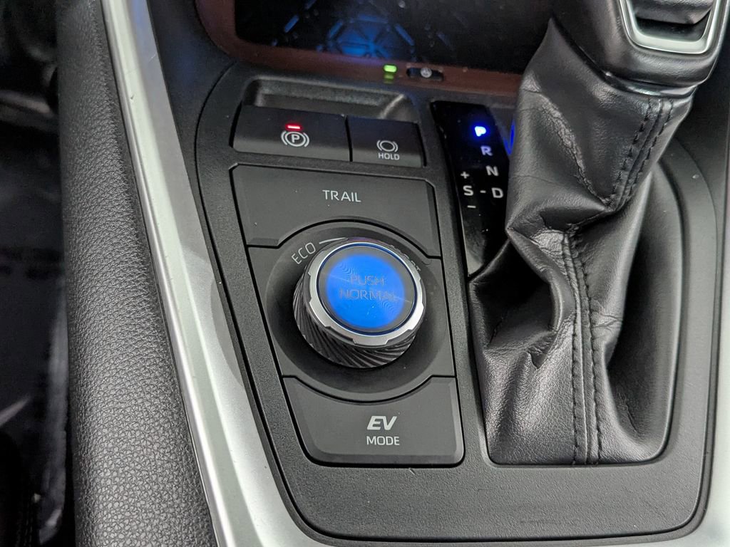 Used 2024 Toyota RAV4 Limited w/ Advanced Technology Package image 36