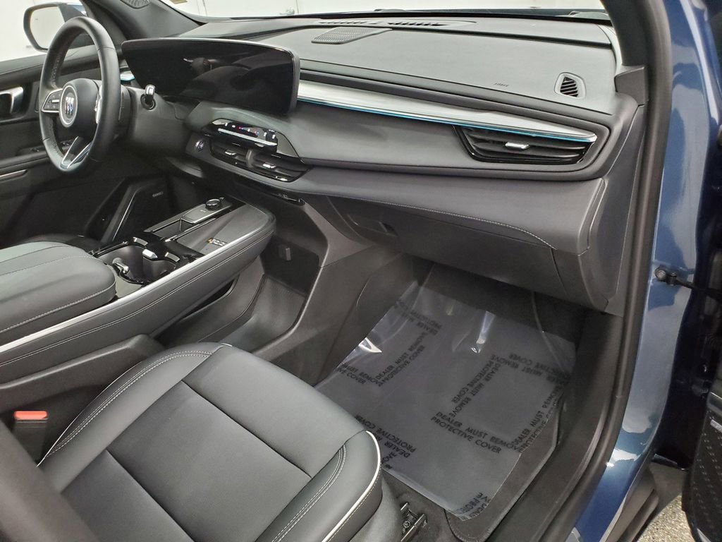 Used 2025 Buick Enclave Preferred image 11