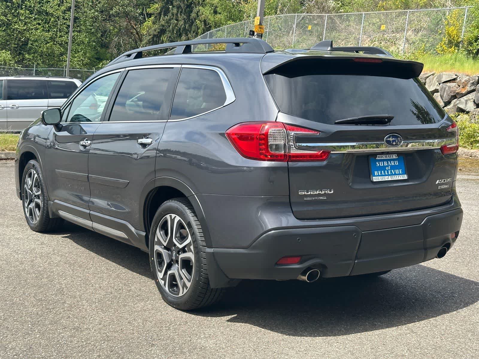 Certified 2023 Subaru Ascent Touring AWD/4WD image 3