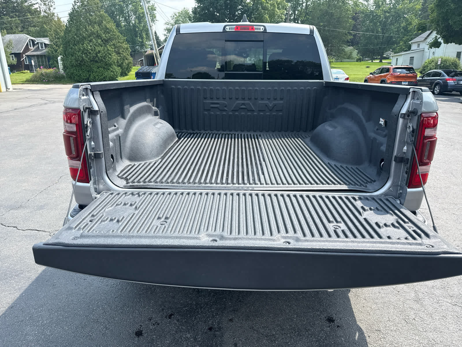 Used 2022 RAM 1500 Big Horn AWD/4WD image 15