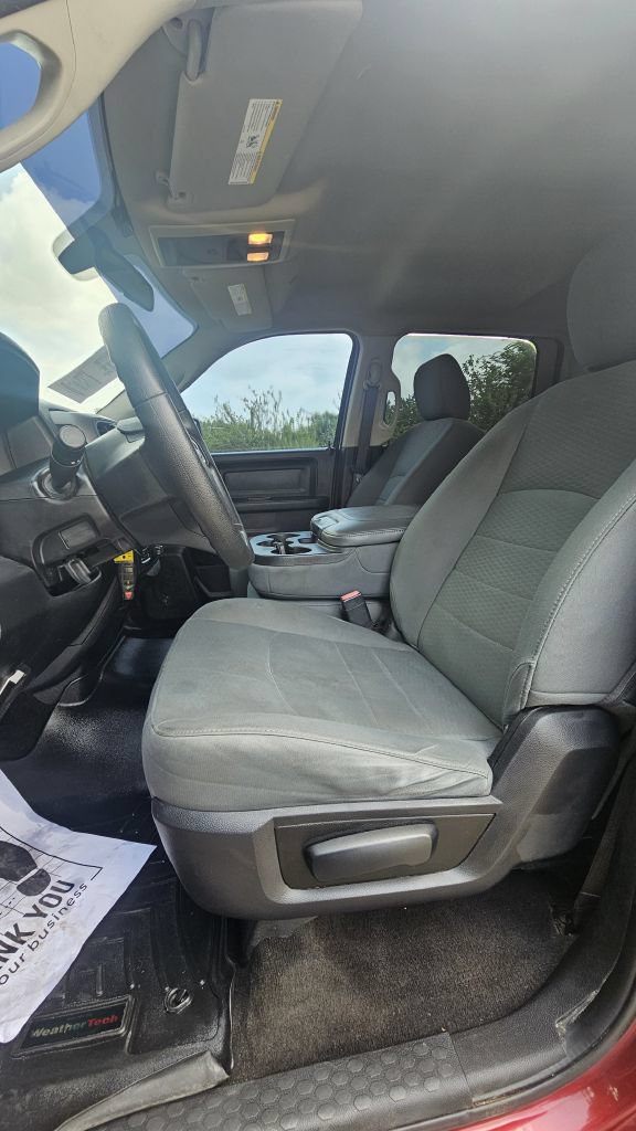 Used 2017 RAM 1500 Express AWD/4WD image 7