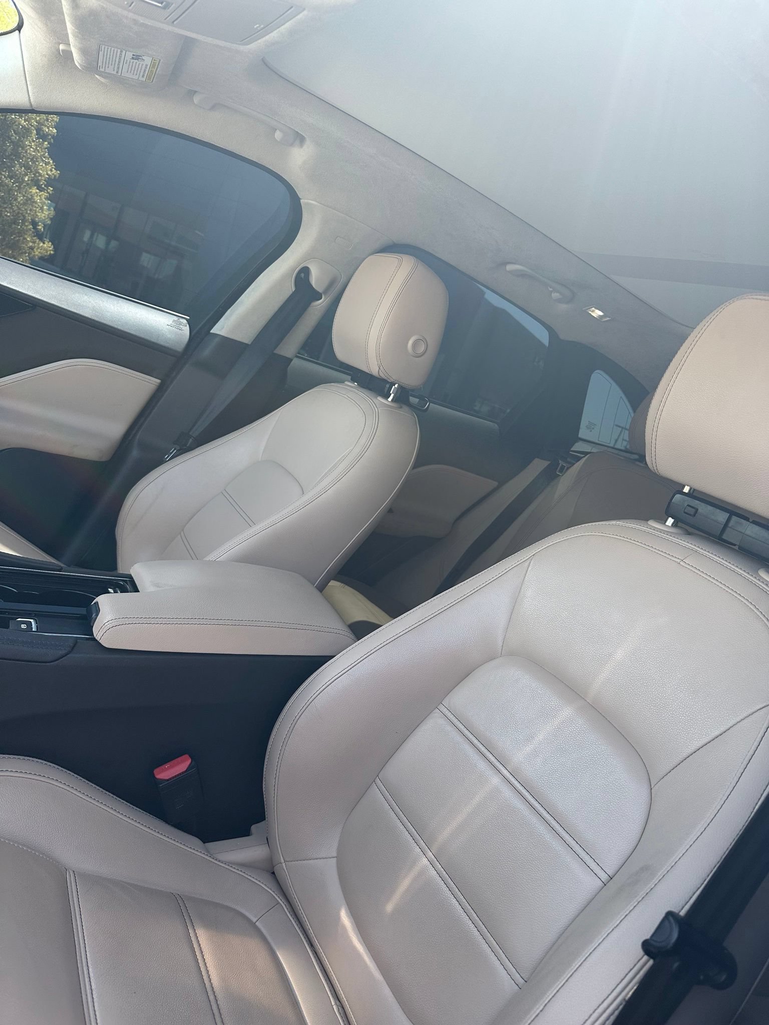 Used 2019 Jaguar F-PACE Prestige AWD/4WD image 15