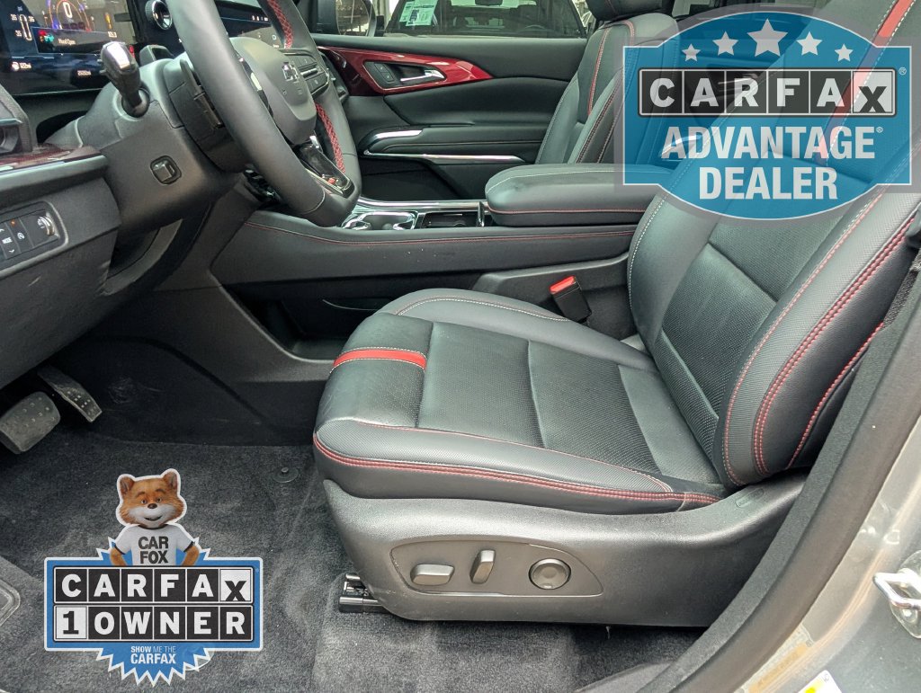 Used 2025 Chevrolet Traverse RS w/ LPO, Floor Liner Package FWD image 17