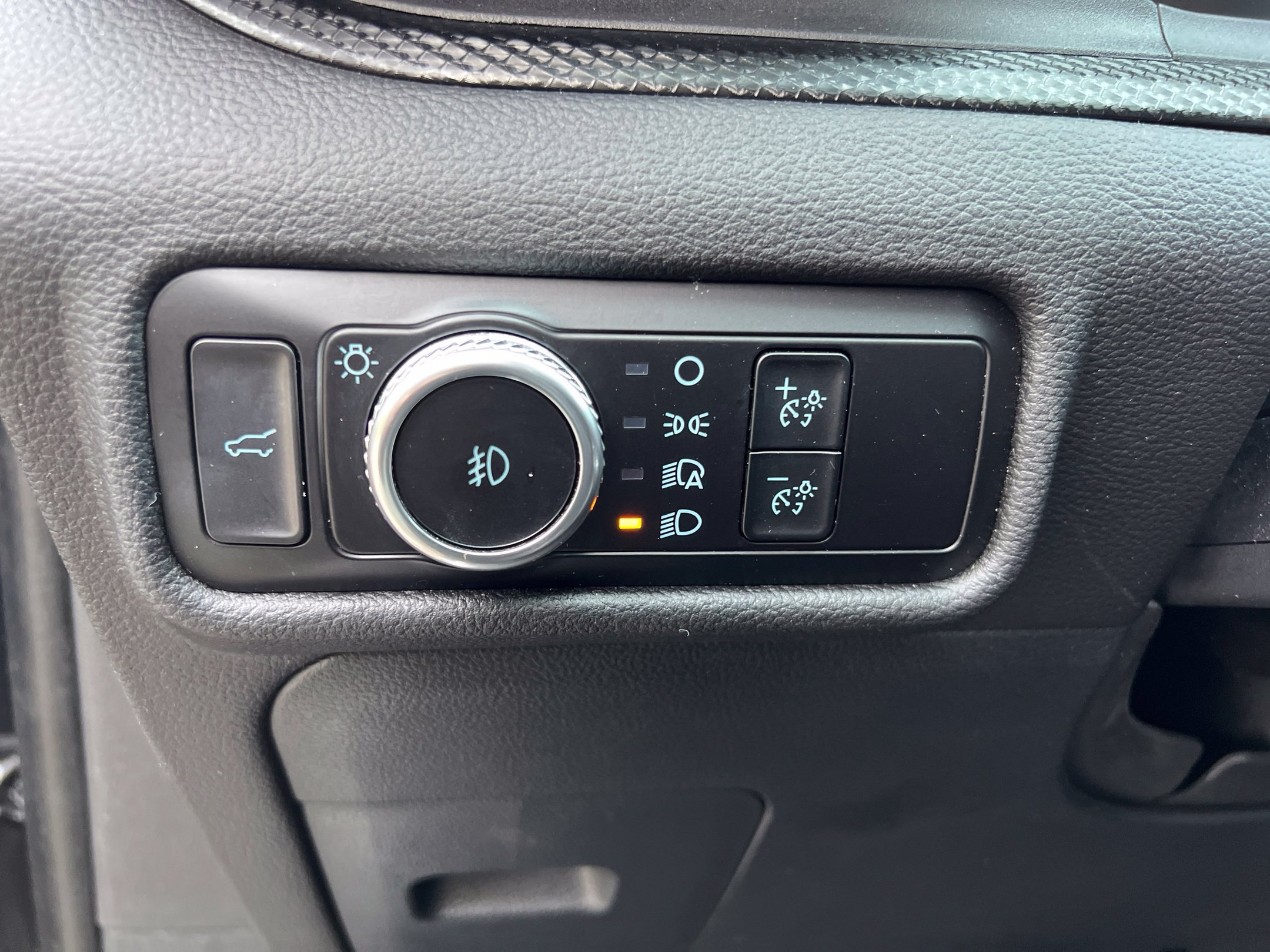 Used 2023 Ford Explorer ST-Line AWD/4WD image 19