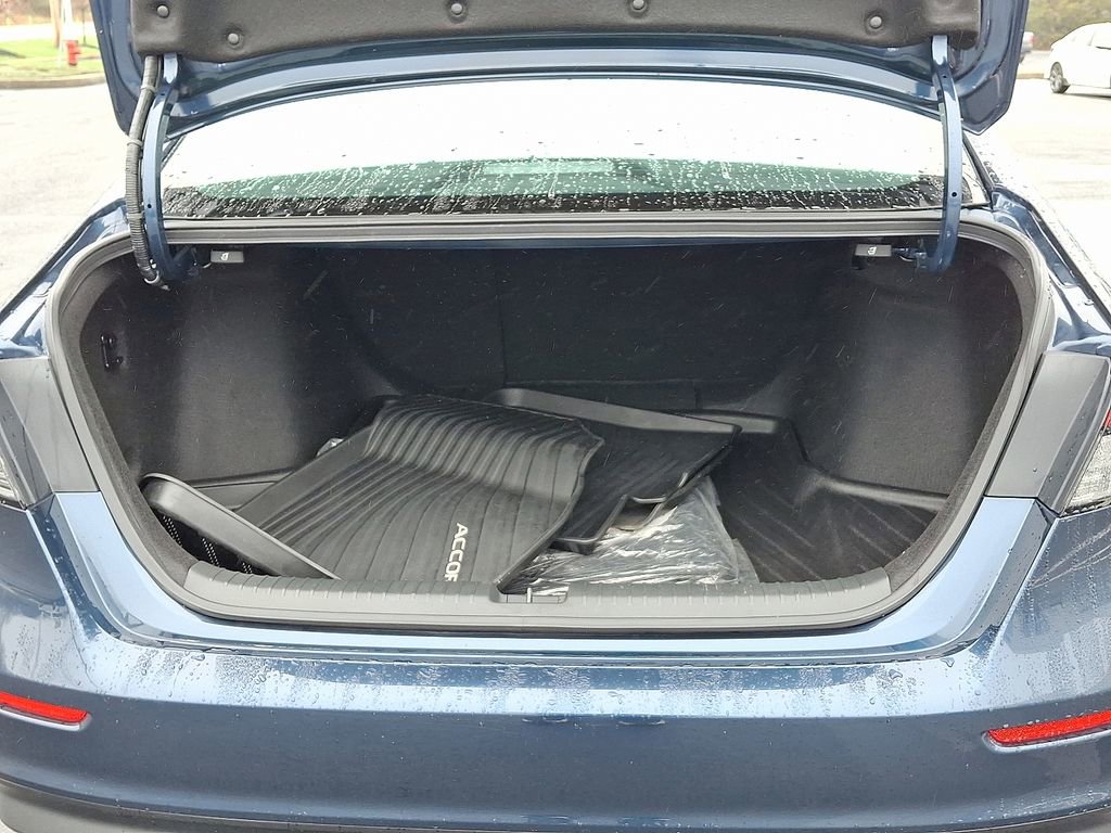 Used 2024 Honda Accord EX image 30