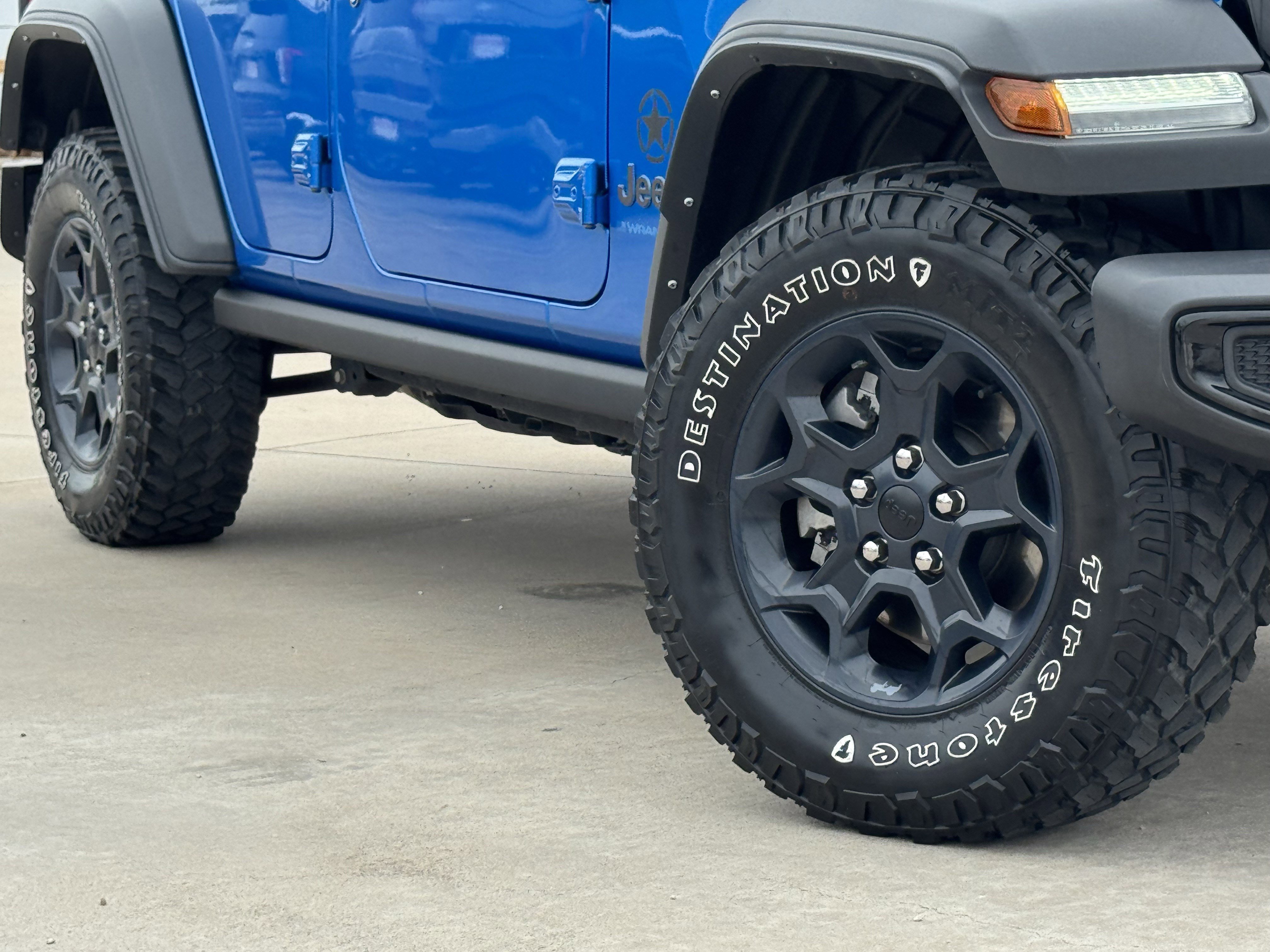 Used 2023 Jeep Wrangler Unlimited w/ Convenience Group AWD/4WD image 13