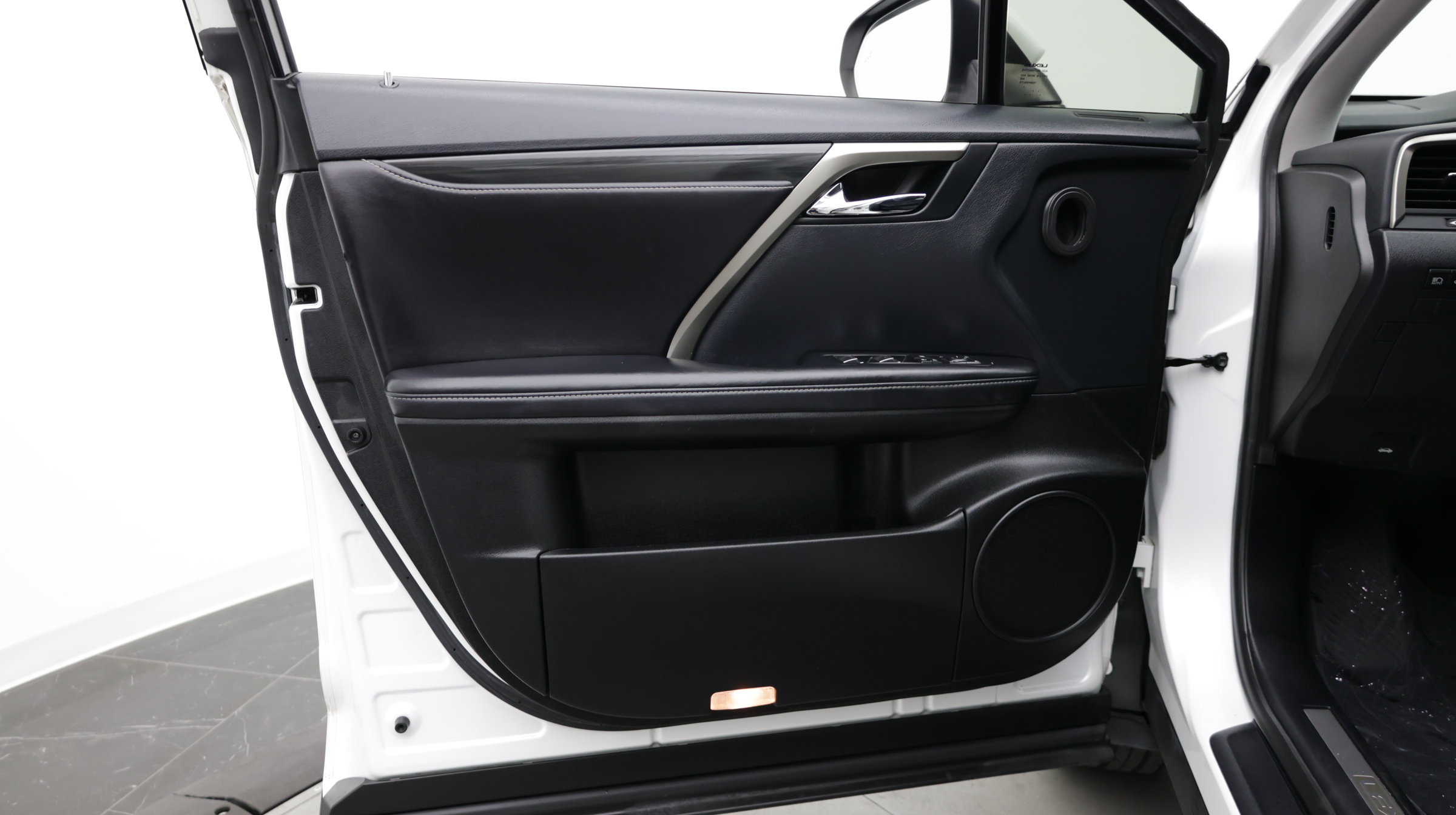 Used 2018 Lexus RX 350 FWD w/ Accessory Package image 10