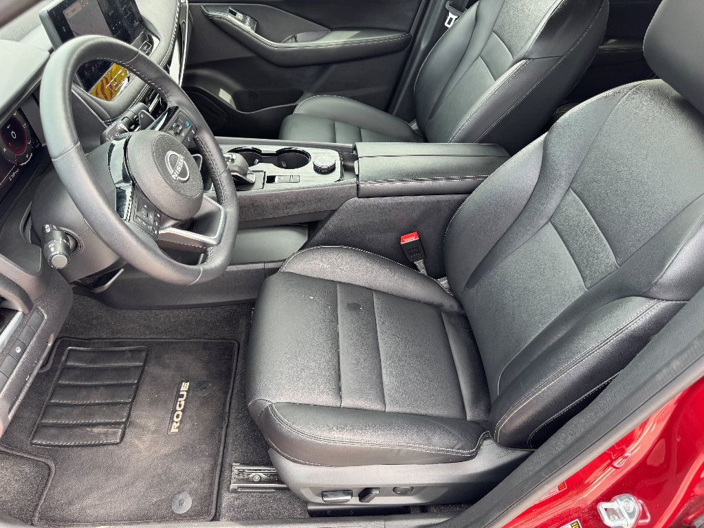 Used 2024 Nissan Rogue SL image 17