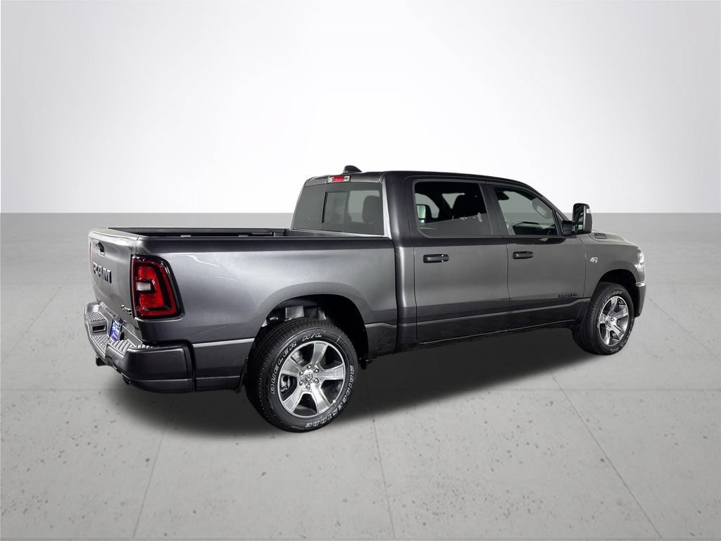 New 2026 RAM 1500 Express AWD/4WD image 6