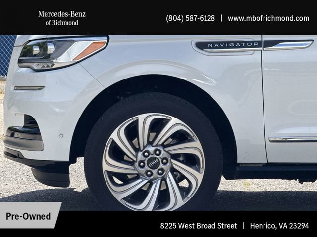 Used 2024 Lincoln Navigator L Reserve AWD/4WD image 11