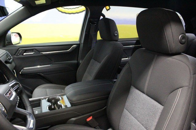 New 2026 GMC Acadia Elevation image 20