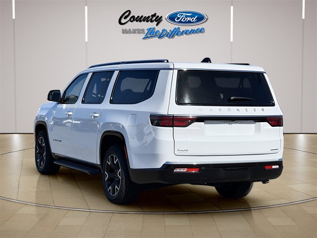 Used 2024 Jeep Wagoneer L Series III w/ Flexible Seating Group image 5