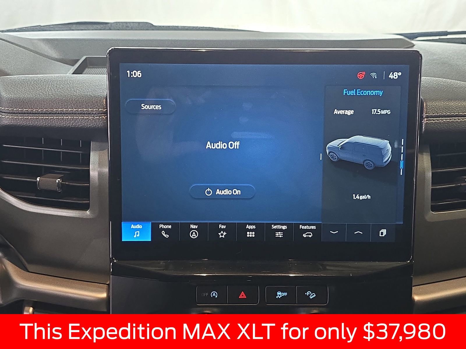 Used 2024 Ford Expedition Max XLT image 30
