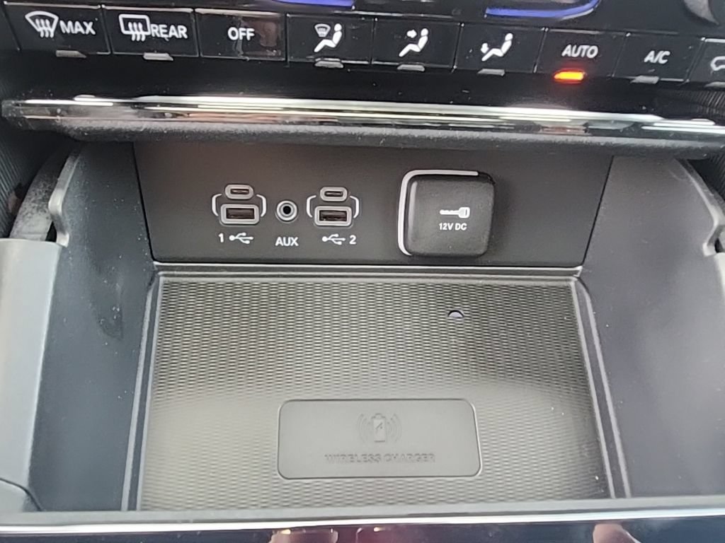 New 2026 Jeep Grand Cherokee L Laredo RWD image 9