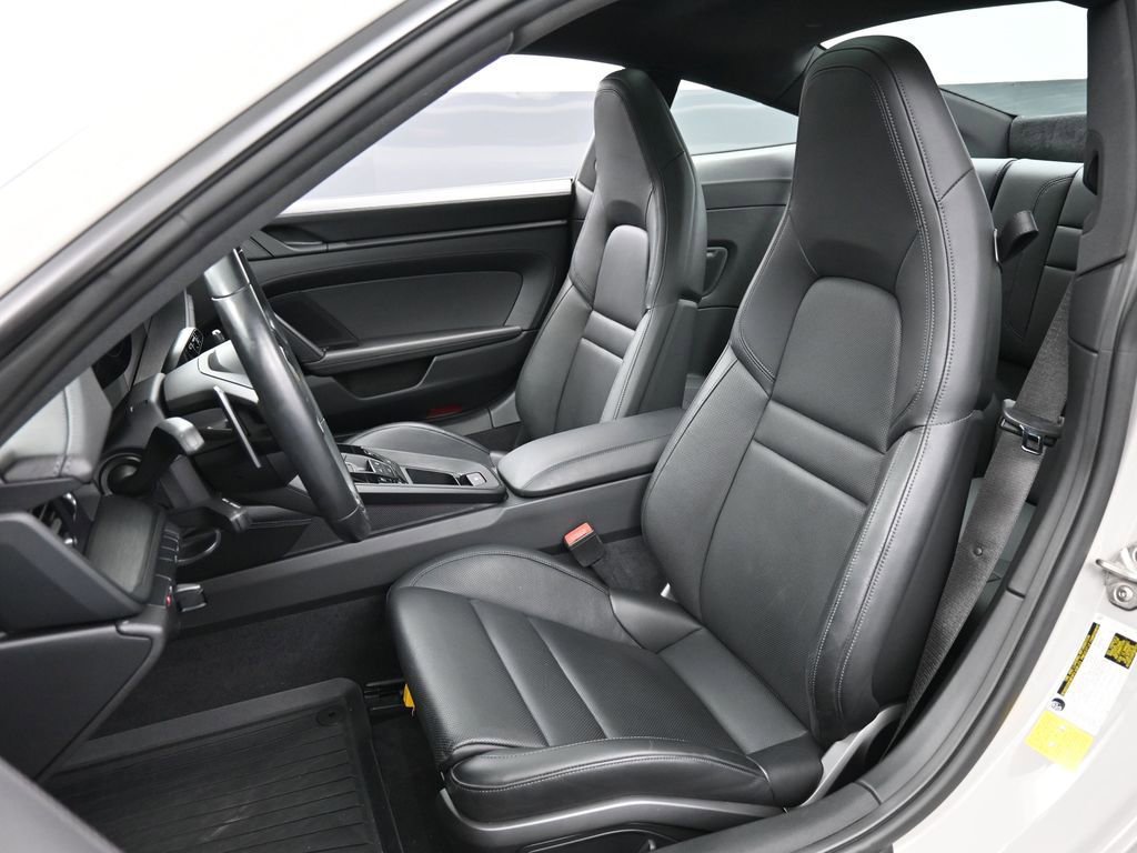Certified 2022 Porsche 911 Carrera 4 GTS image 5