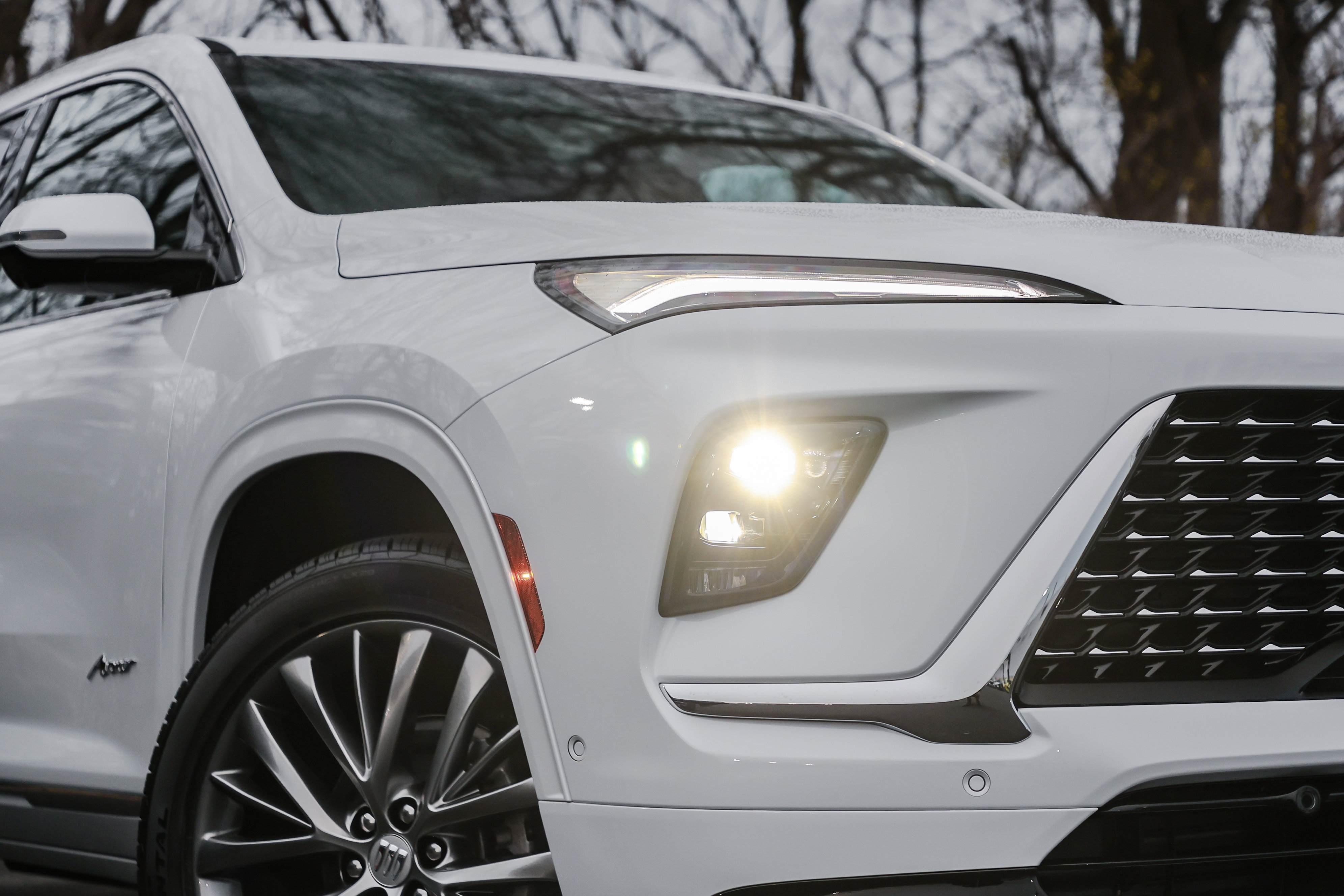 New 2026 Buick Enclave Avenir w/ Super Cruise Package image 3