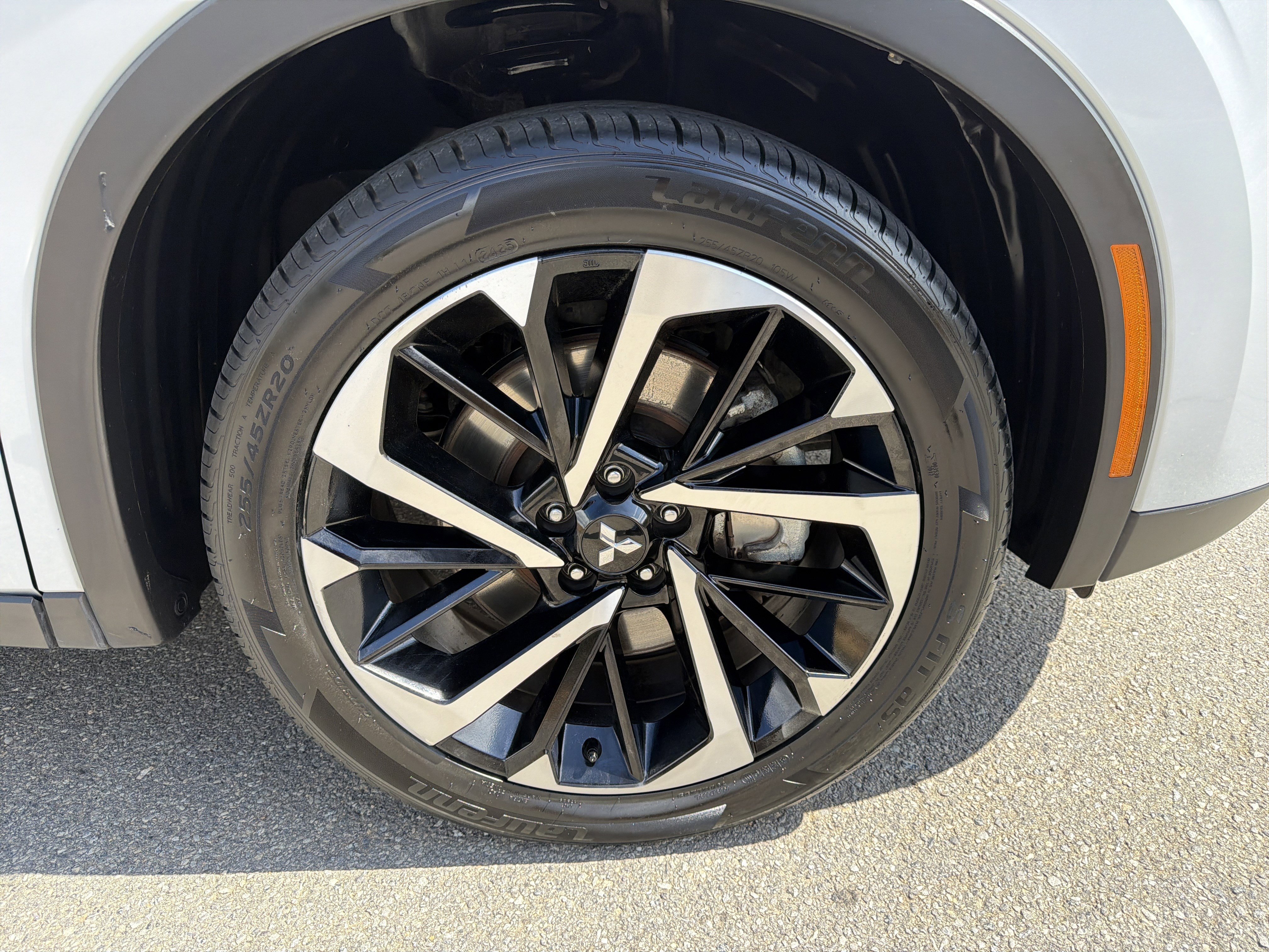 Used 2024 Mitsubishi Outlander SE image 12