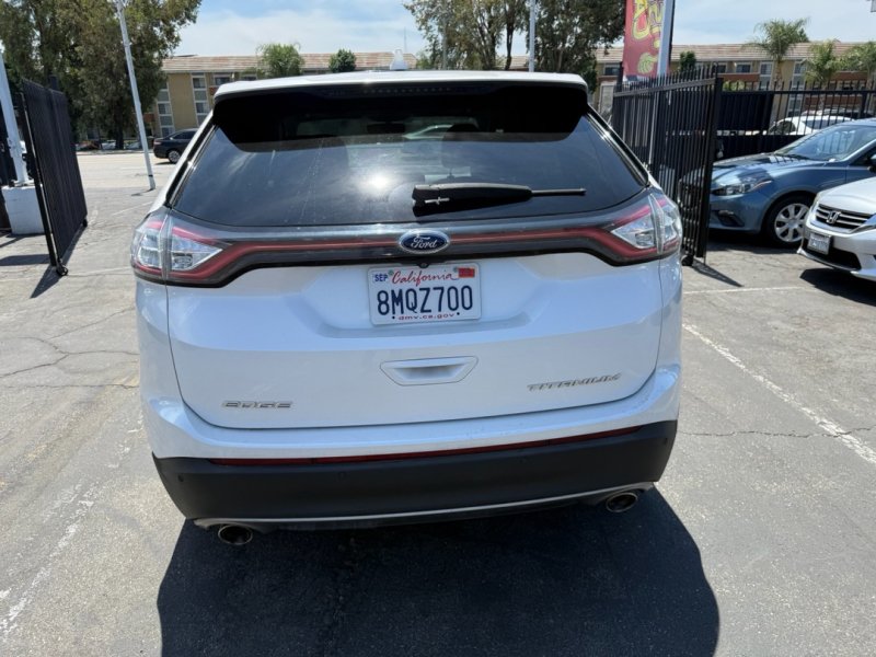 Used 2018 Ford Edge Titanium w/ Equipment Group 301A FWD image 8