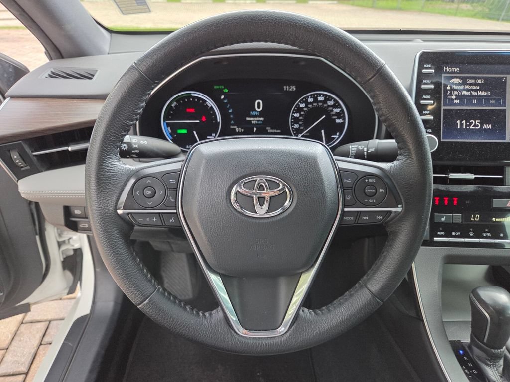 Certified 2021 Toyota Avalon XLE FWD image 28