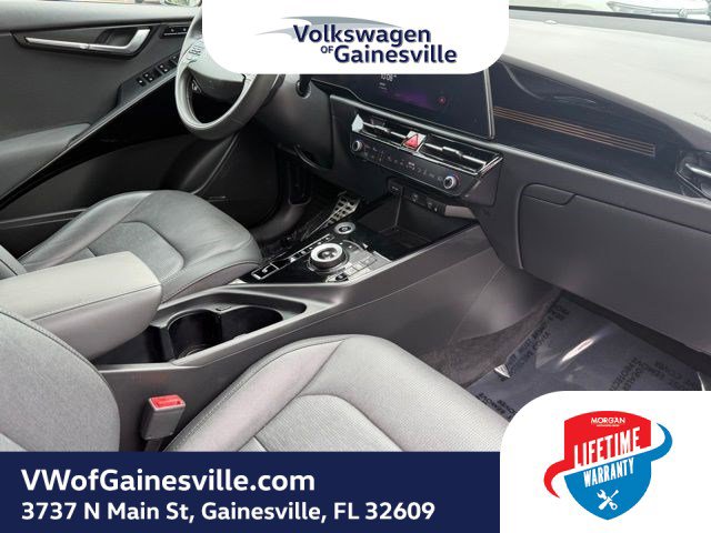 Used 2023 Kia Niro Wave image 11