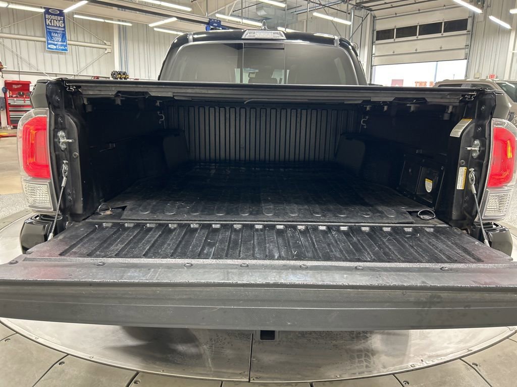 Used 2023 Toyota Tacoma TRD Off-Road w/ TRD Premium Off Road Package image 27