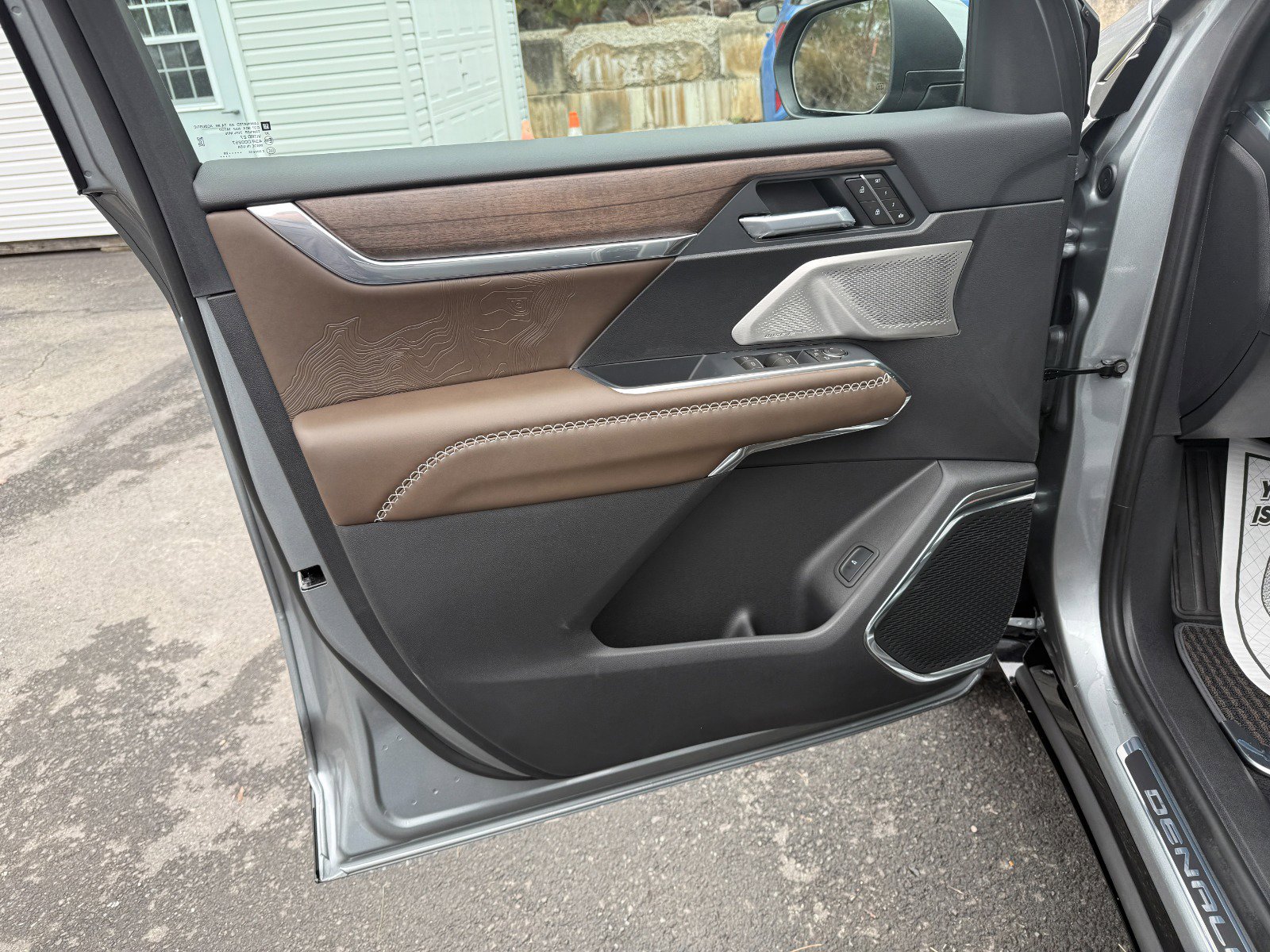 New 2026 GMC Acadia Denali Ultimate w/ LPO, Rugged Package image 16