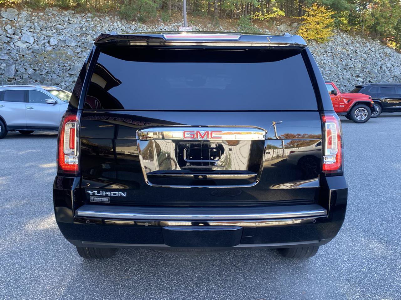 Used 2020 GMC Yukon Denali w/ Denali Premium Package AWD/4WD image 41