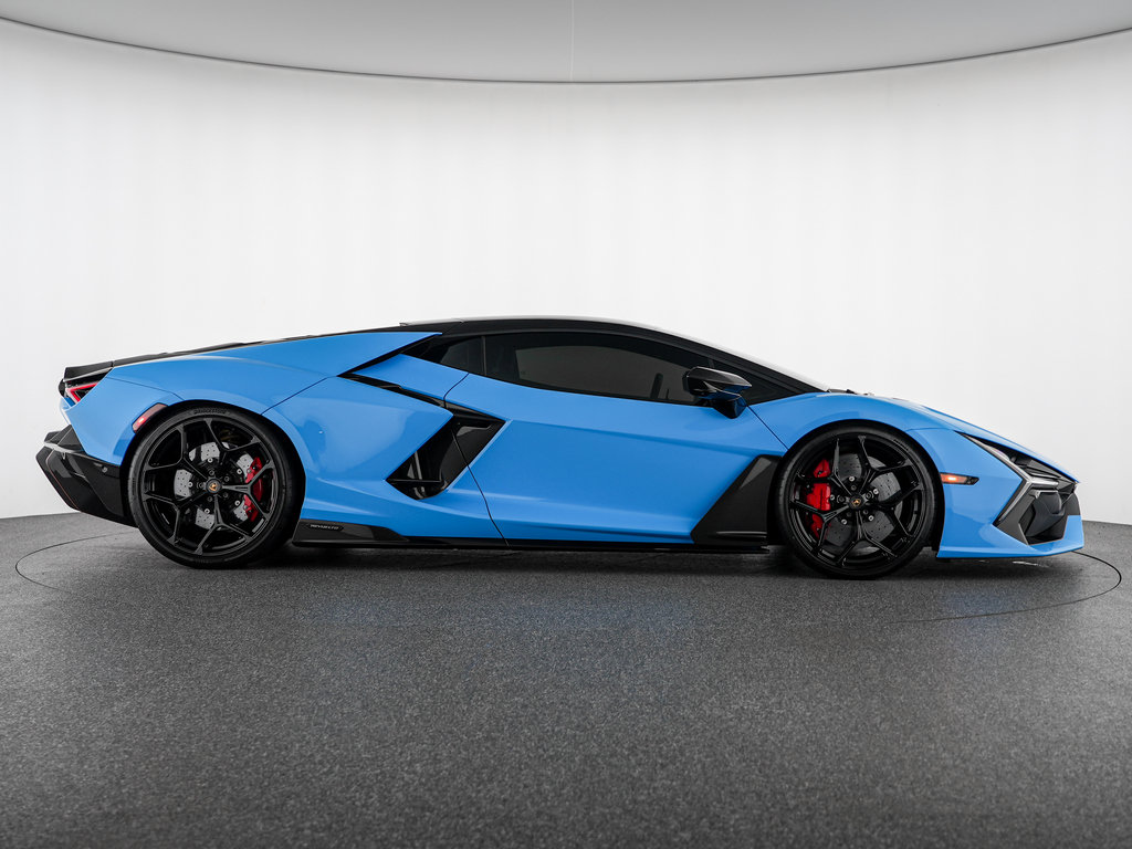 Used 2026 Lamborghini Revuelto AWD/4WD image 7