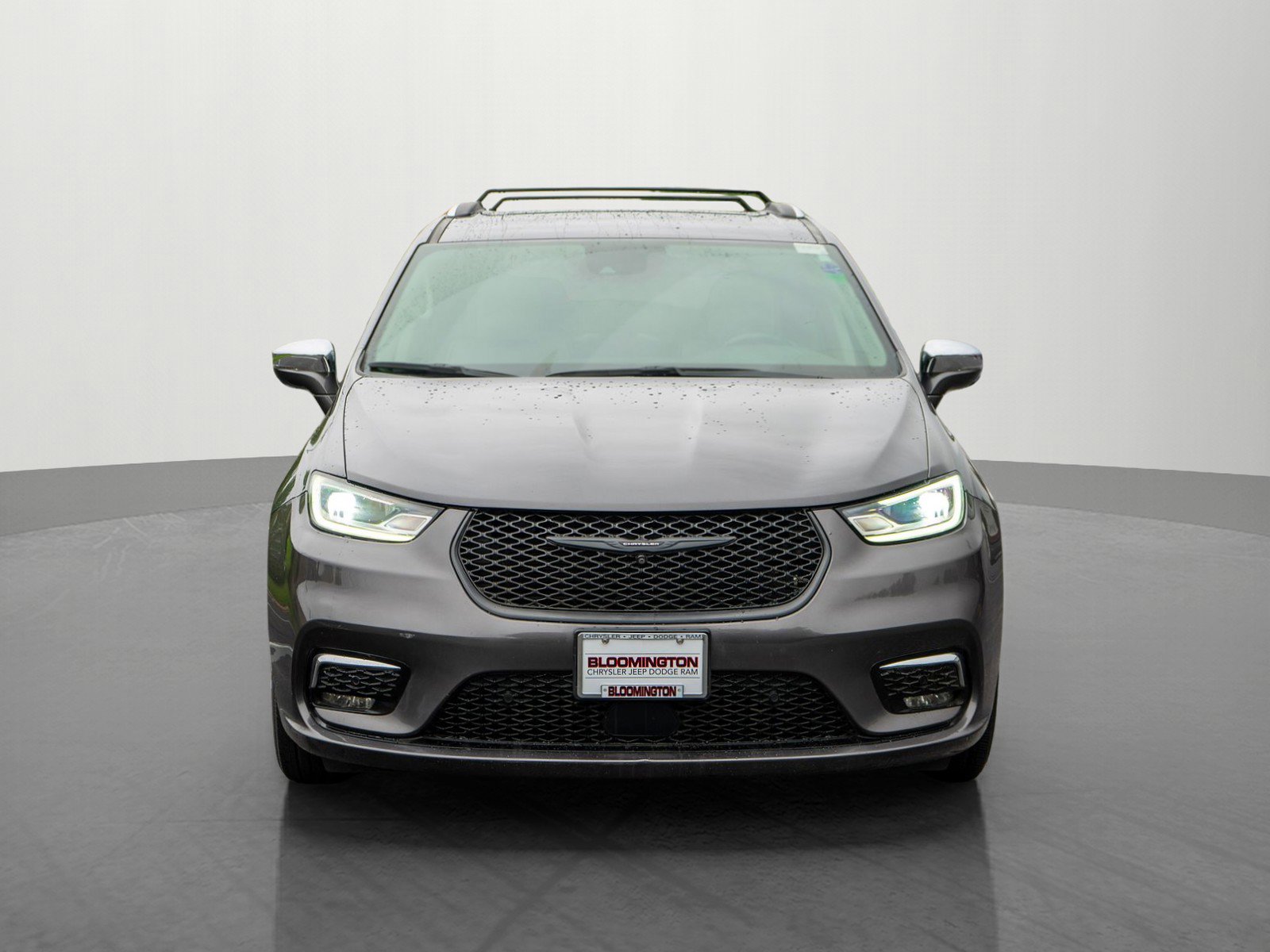 Used 2021 Chrysler Pacifica Limited w/ Premium & Safety Sphere Group AWD/4WD image 2