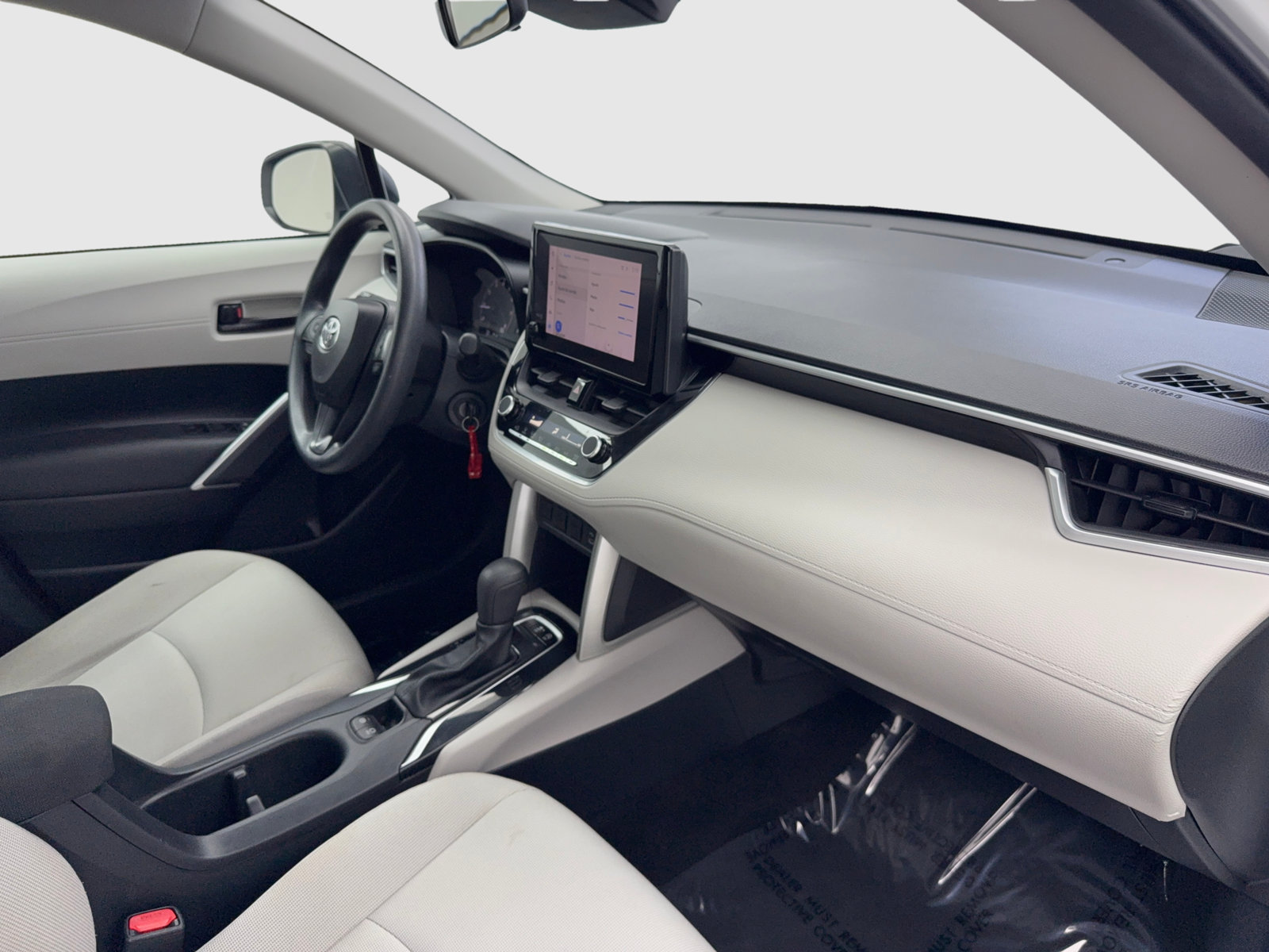 Used 2023 Toyota Corolla Cross L AWD/4WD image 38