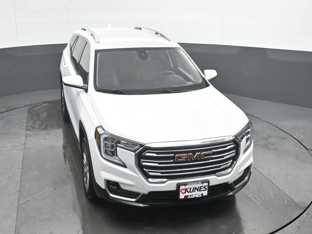 Used 2023 GMC Terrain SLT image 16