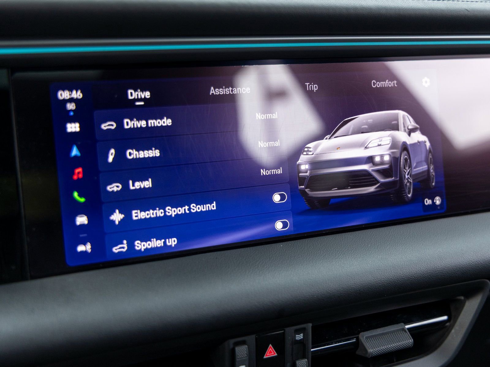 Used 2024 Porsche Macan 4 Electric image 34