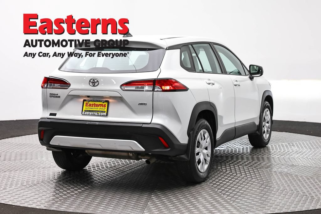 Used 2023 Toyota Corolla Cross L AWD/4WD image 5
