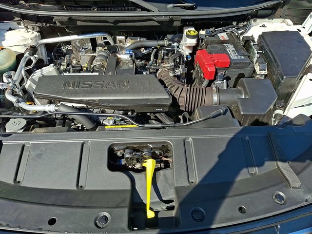 Certified 2026 Nissan Rogue SV FWD image 27