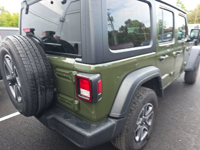 Used 2023 Jeep Wrangler Unlimited Sport AWD/4WD image 8