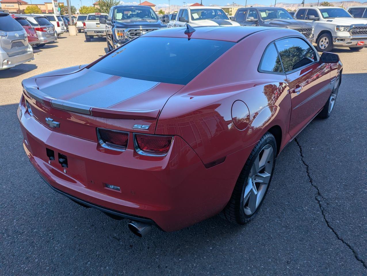 Used 2012 Chevrolet Camaro SS RWD image 5