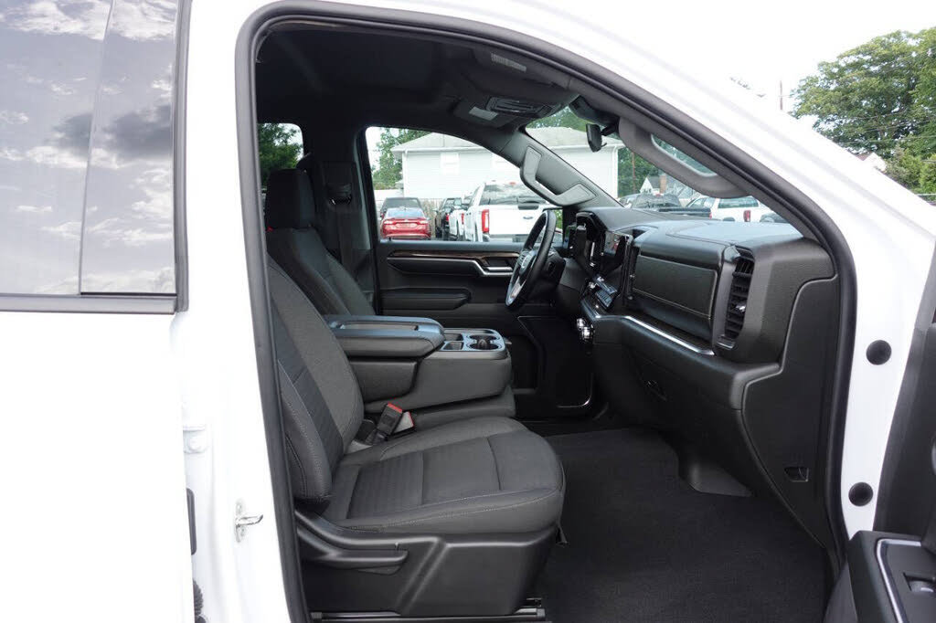 Used 2023 GMC Sierra 1500 Elevation AWD/4WD image 32