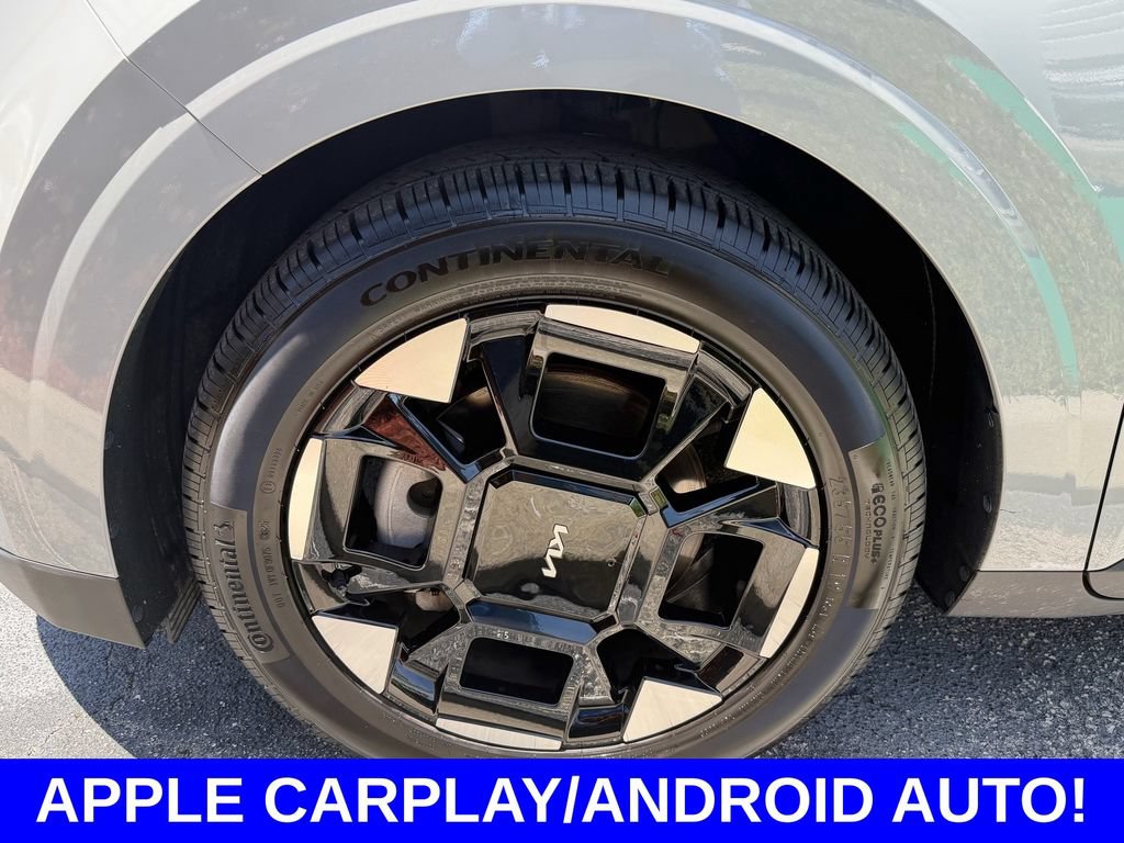 Used 2025 Kia Carnival EX FWD image 25