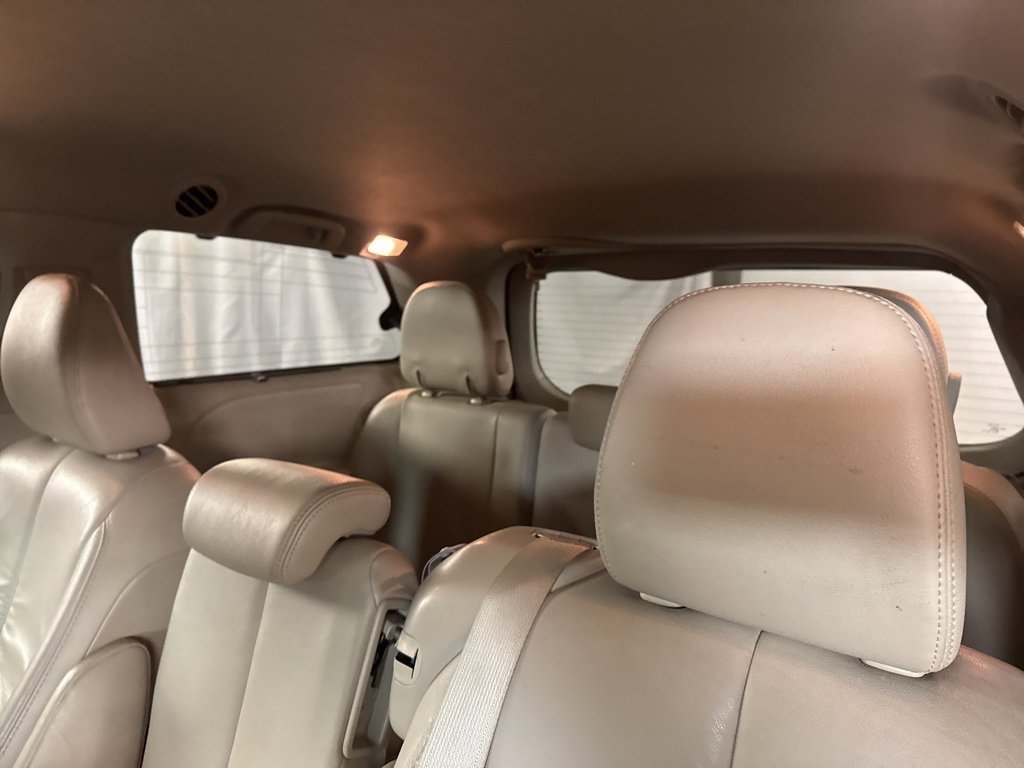 Used 2012 Toyota Sienna XLE image 8