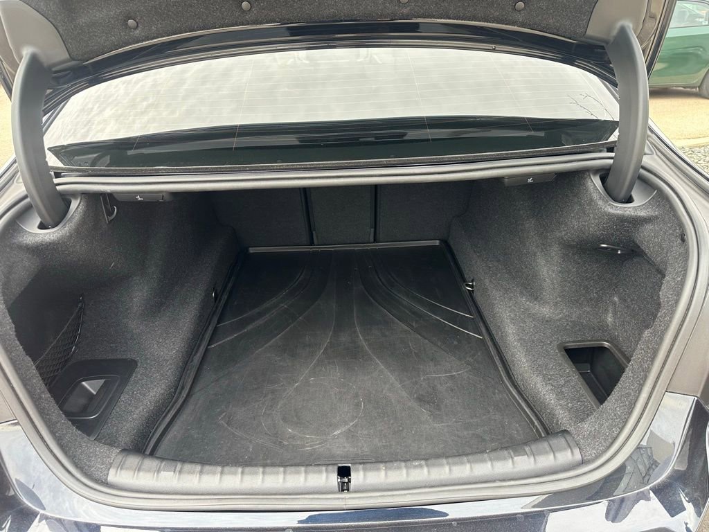 Used 2023 BMW M550i xDrive w/ Executive Package image 17