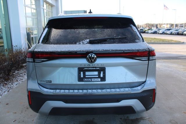 New 2026 Volkswagen Tiguan S FWD image 4