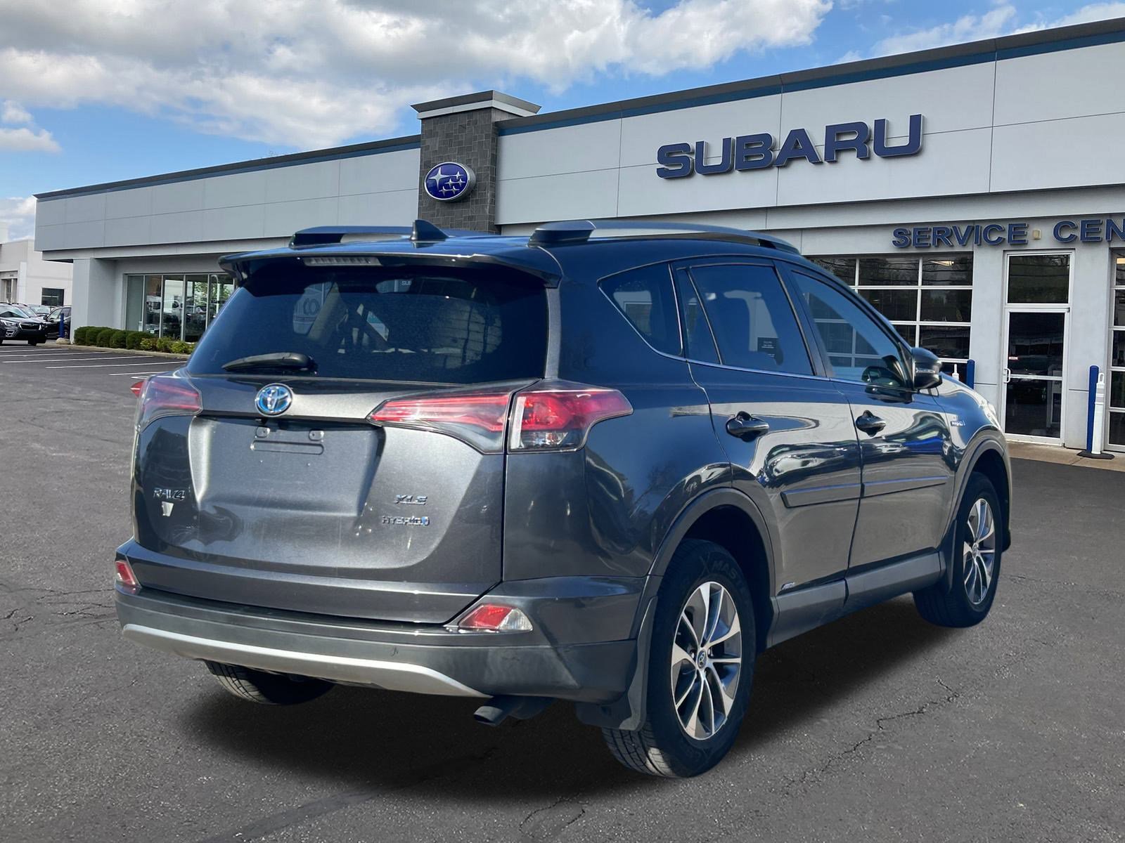 Used 2016 Toyota RAV4 XLE image 7