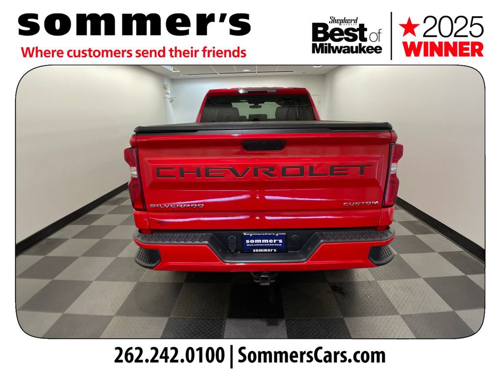 Used 2019 Chevrolet Silverado 1500 Custom w/ Custom Value Package AWD/4WD image 4