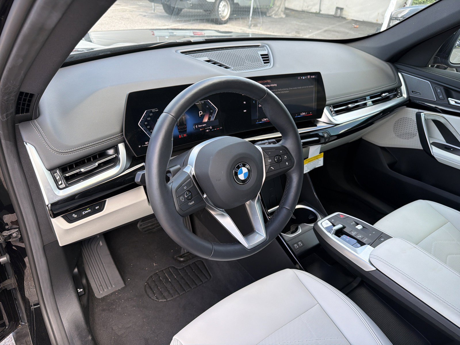 New 2026 BMW X1 xDrive28i w/ Convenience Package AWD/4WD image 21