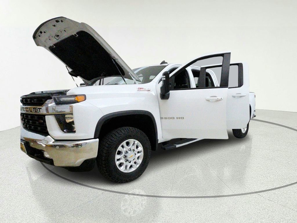 Used 2023 Chevrolet Silverado 3500 LT w/ True North Edition AWD/4WD image 10
